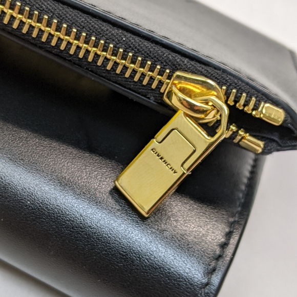 Givenchy Tri-Fold  Wallet "LIVE SHOW TODAY" - Picture 13 of 13